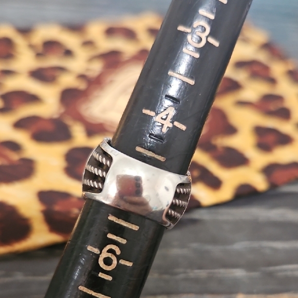 Brighton Silver Rope-Edged Ring - Picture 2 of 4